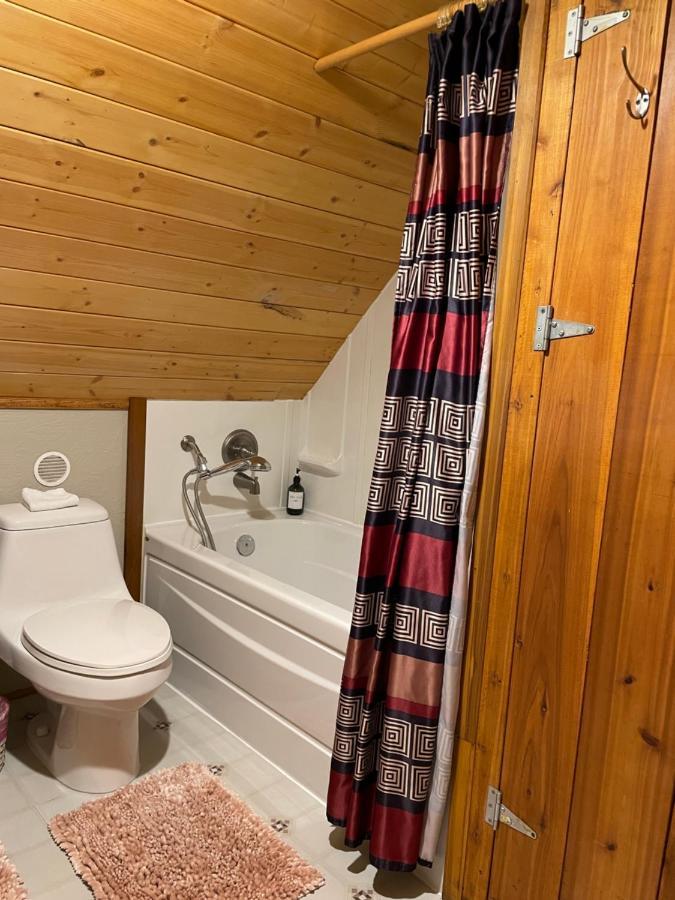 Luna Bed & Breakfast Гранд-Форкс Экстерьер фото
