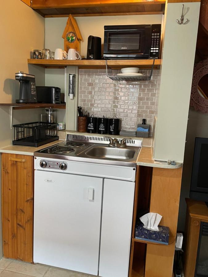 Luna Bed & Breakfast Гранд-Форкс Экстерьер фото