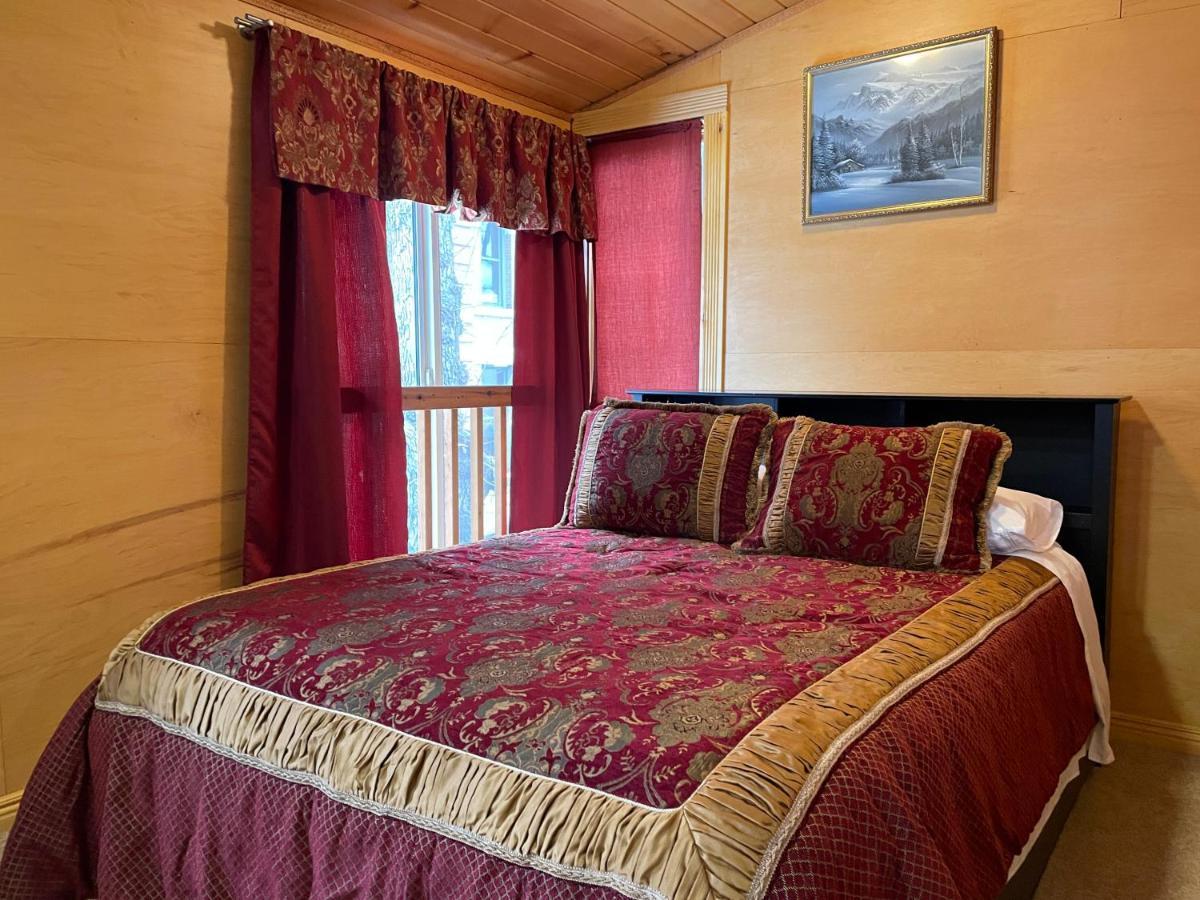 Luna Bed & Breakfast Гранд-Форкс Экстерьер фото
